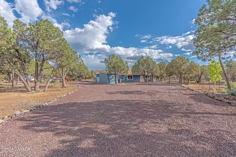 703 Backwoods Trl, Lakeside, AZ 85929