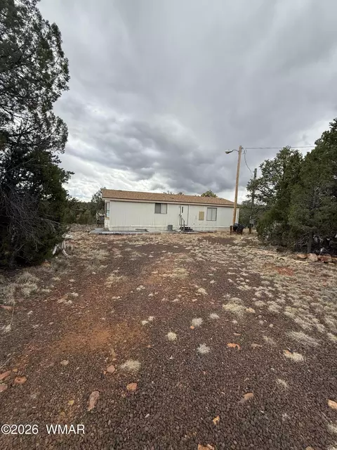 3017 Ponderosa Pine Dr, Overgaard, AZ 85933