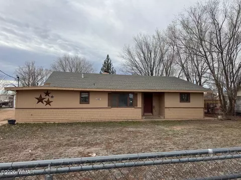 340 W 7th St S, Saint Johns, AZ 85936