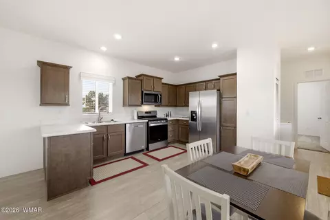 8581 Jackrabbit Dr, Show Low, AZ 85901