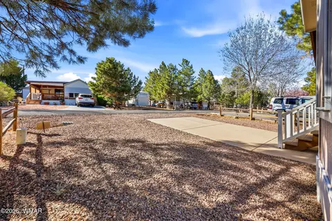 2703 Rustlers Roost, Overgaard, AZ 85933 photo 6