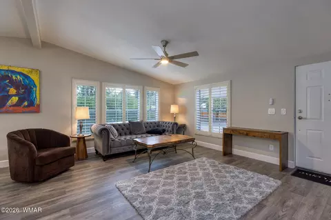 2732 Green Pine Ln, Lakeside, AZ 85929