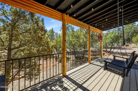 Exterior - 2787 Paradise Pines Rd, Overgaard, AZ 85933 photo 4 of 17