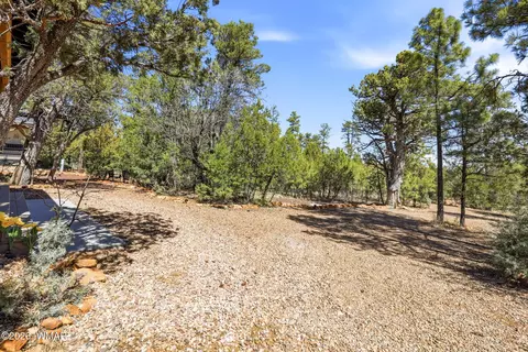 Exterior - 2787 Paradise Pines Rd, Overgaard, AZ 85933 photo 15 of 17