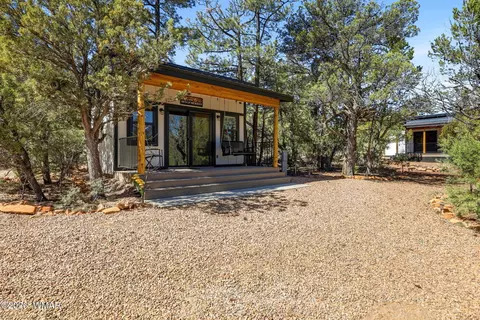 Exterior - 2787 Paradise Pines Rd, Overgaard, AZ 85933 photo 9 of 17