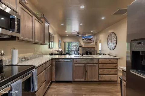 6001 Saturn Dr, Lakeside, AZ 85929