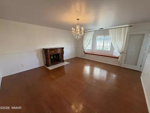 Living - 7525 E Sherwood Dr, Snowflake, AZ 85937 photo 2 of 5