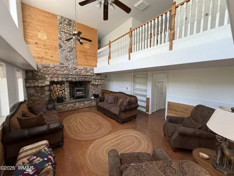 Living - 7525 E Sherwood Dr, Snowflake, AZ 85937 photo 3 of 5
