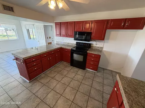 Kitchen - 7525 E Sherwood Dr, Snowflake, AZ 85937 photo 1 of 3