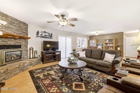1510 N 40th Cir, Show Low, AZ 85901