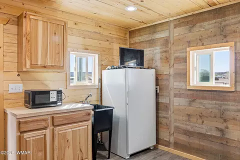 Kitchen - 1601 E Becker Ln, Springerville, AZ 85938 photo 1 of 1