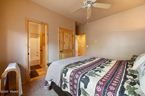 Bedroom - 1875 Pine St #2, Lakeside, AZ 85929 photo 2 of 7