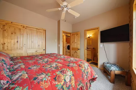 Bedroom - 1875 Pine St #2, Lakeside, AZ 85929 photo 4 of 7