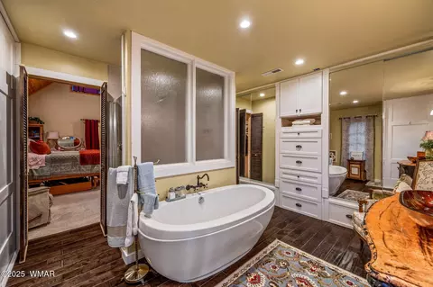 Bath - 2891 Antelope Trl, Overgaard, AZ 85933 photo 1 of 3