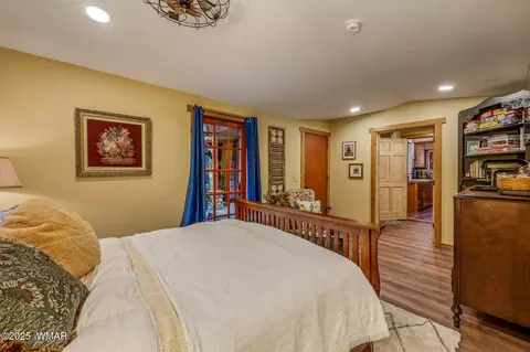 Bedroom - 2891 Antelope Trl, Overgaard, AZ 85933 photo 5 of 5