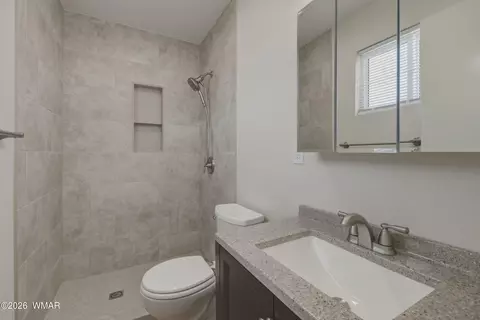 Bath - 841 S 2nd E St, Snowflake, AZ 85937 photo 1 of 3