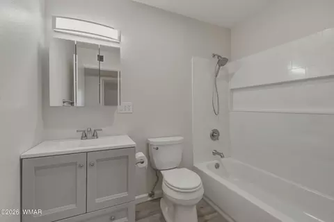 Bath - 841 S 2nd E St, Snowflake, AZ 85937 photo 3 of 3