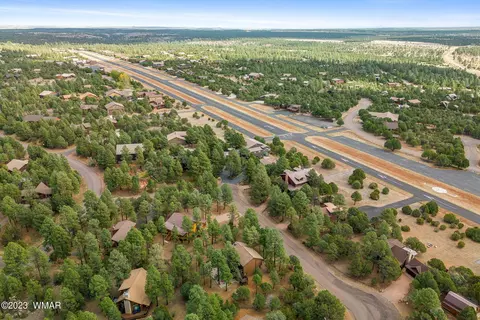 View/Area - 2276 Lindbergh Rd, Overgaard, AZ 85933 photo 2 of 6