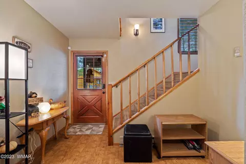 Entry Way - 2276 Lindbergh Rd, Overgaard, AZ 85933 photo 2 of 2