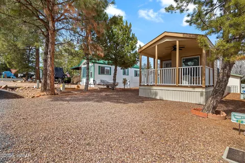 2206 Wrangler Way, Overgaard, AZ 85933 photo 3