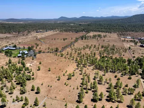 Undisclosed, Lakeside, AZ 85929