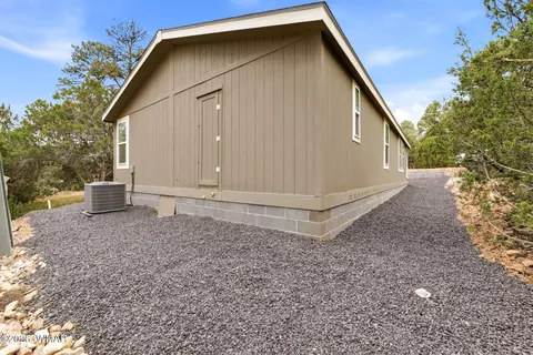 3515 Broken Arrow Rd, Overgaard, AZ 85933 photo 22