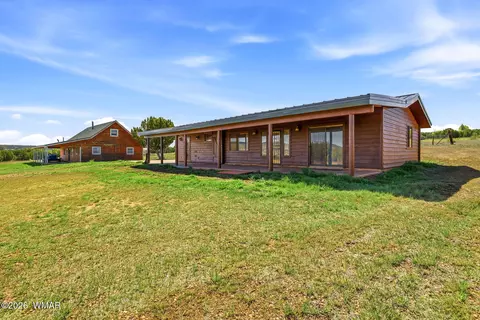 42 Co Rd, Vernon, AZ 85940