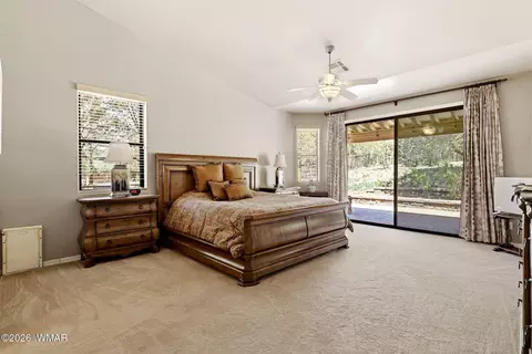 Bedroom - 2236 Roundabout Way, Overgaard, AZ 85933 photo 1 of 3