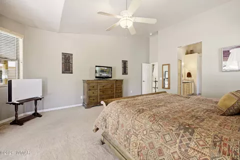 Bedroom - 2236 Roundabout Way, Overgaard, AZ 85933 photo 2 of 3