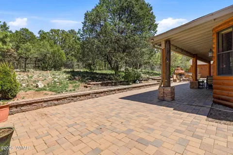 Exterior - 2236 Roundabout Way, Overgaard, AZ 85933 photo 7 of 11