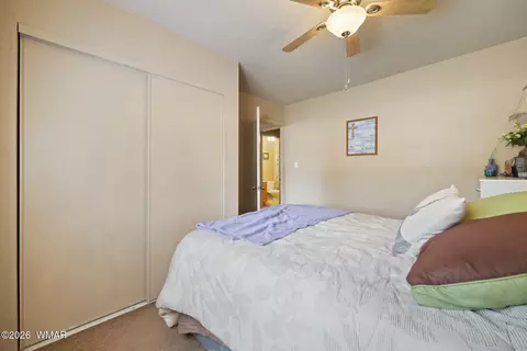Bedroom - 3566 Black Bear Run, Overgaard, AZ 85933 photo 2 of 4