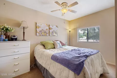 Bedroom - 3566 Black Bear Run, Overgaard, AZ 85933 photo 1 of 4