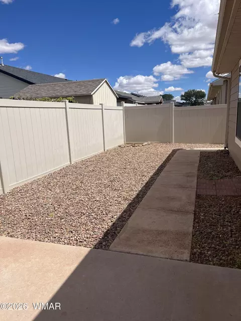 Exterior - 1060 E Adams St, Snowflake, AZ 85937 photo 3 of 6