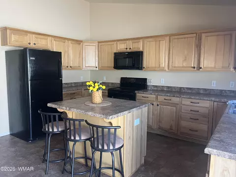 Kitchen - 1060 E Adams St, Snowflake, AZ 85937 photo 1 of 1