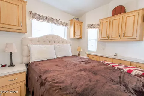 2217 Rodeo Rd, Overgaard, AZ 85933 photo 17