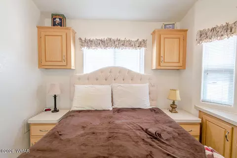 2217 Rodeo Rd, Overgaard, AZ 85933 photo 18