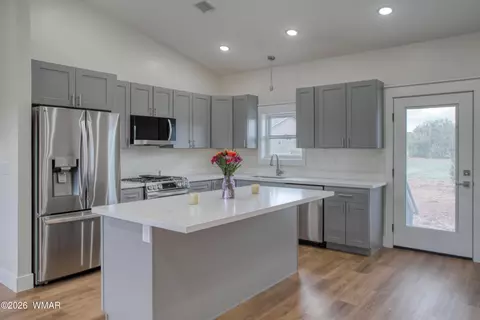 1100 S Lorenzo Sitgreaves Dr, Show Low, AZ 85901