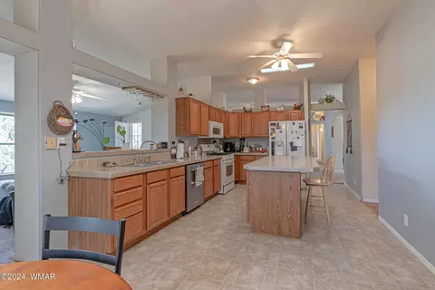 200 Timber Ridge Loop, Show Low, AZ 85901 photo 9