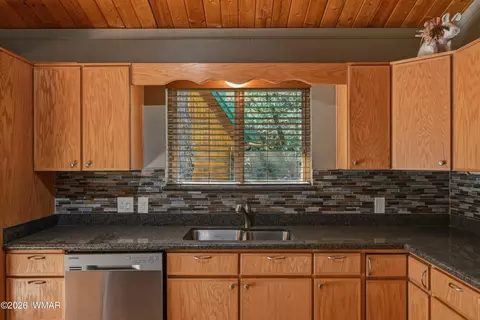 Kitchen - 285 Box Elder, Payson, AZ 85541 photo 2 of 2