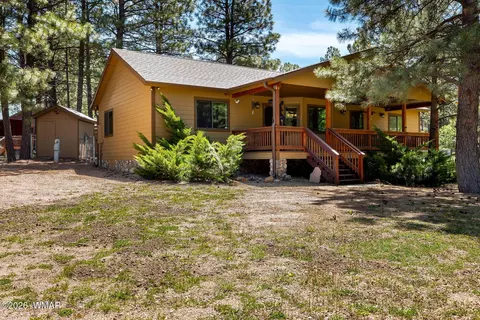 1320 Elk Dr, Forest Lakes, AZ 85931