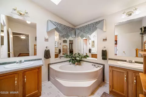 2908 Pine Rim Rd, Overgaard, AZ 85933 photo 16