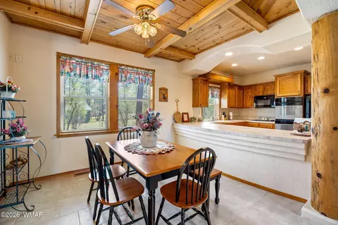 Dining - 2937 Ransack Rd, Overgaard, AZ 85933 photo 1 of 1