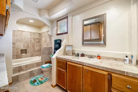 Bath - 2937 Ransack Rd, Overgaard, AZ 85933 photo 1 of 3