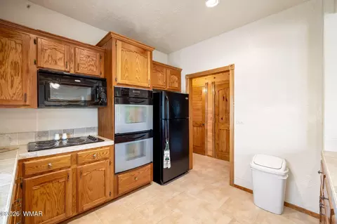 Kitchen - 2937 Ransack Rd, Overgaard, AZ 85933 photo 2 of 2