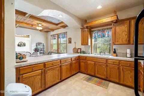 Kitchen - 2937 Ransack Rd, Overgaard, AZ 85933 photo 1 of 2