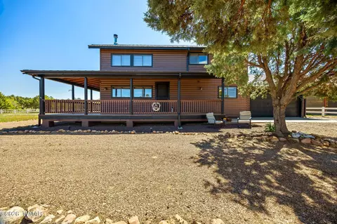 Exterior - 2757 Sunflower Dr, Overgaard, AZ 85933 photo 2 of 10