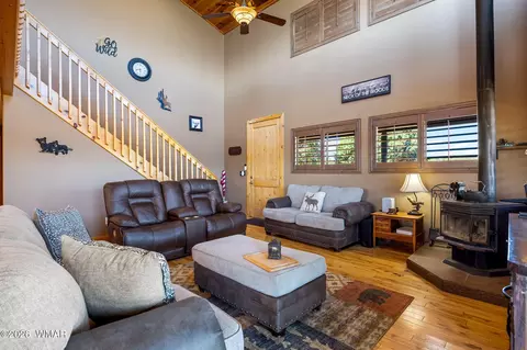 Living - 2757 Sunflower Dr, Overgaard, AZ 85933 photo 3 of 3