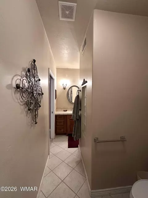Bath - 623 E Maricopa Dr, Springerville, AZ 85938 photo 3 of 4