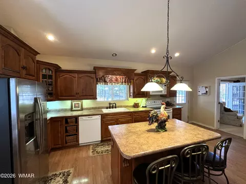 Kitchen - 623 E Maricopa Dr, Springerville, AZ 85938 photo 2 of 5