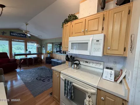 8235 Rainbow Loop, Show Low, AZ 85901 photo 12